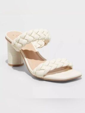 Target Women’s Basil Heels- A new day in white Size 6